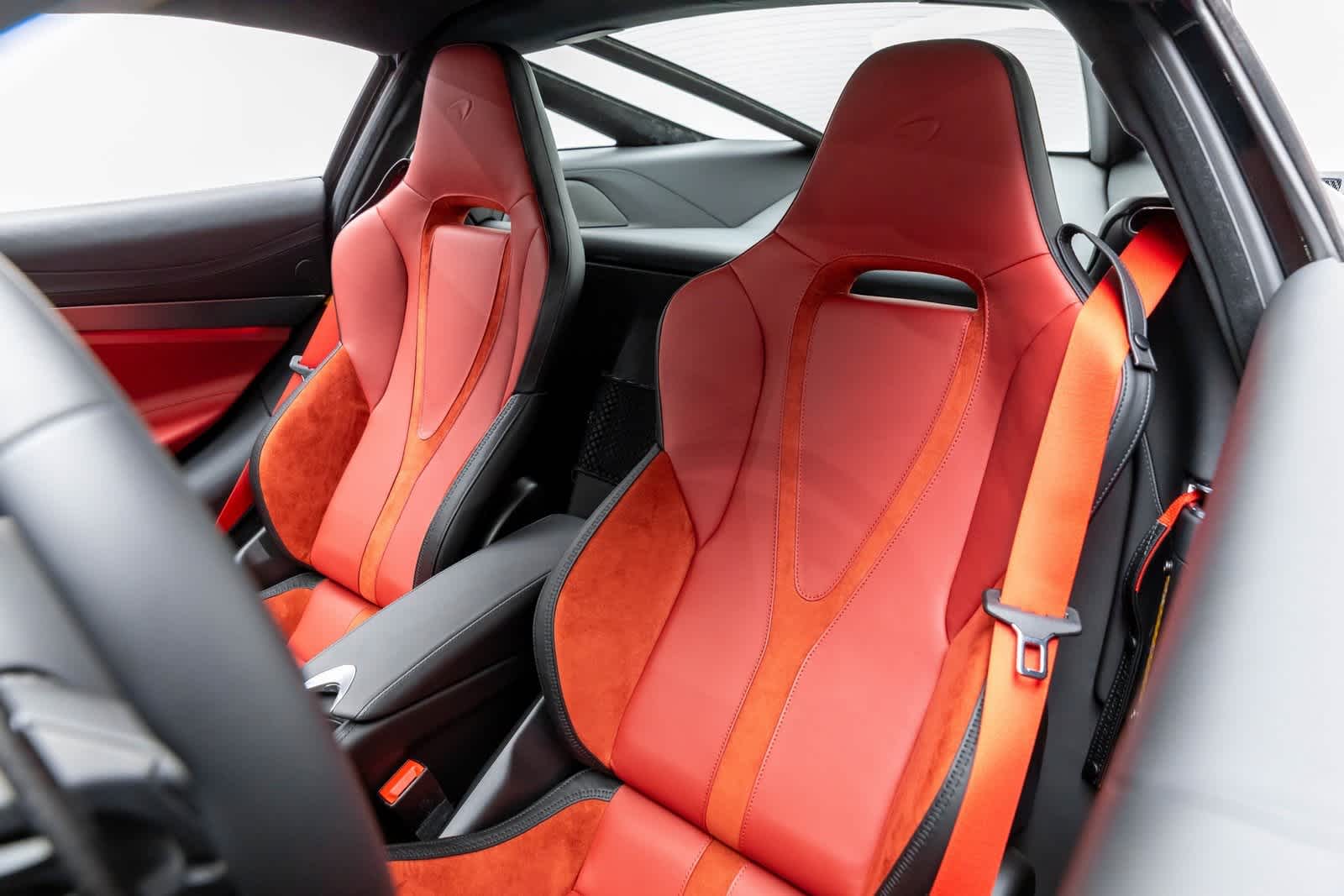 2026 McLaren 750S Base