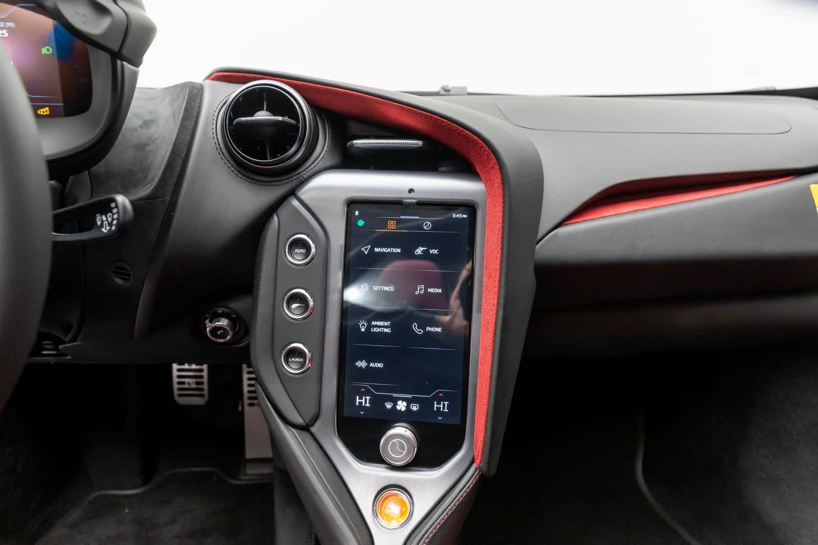 2026 McLaren 750S Base