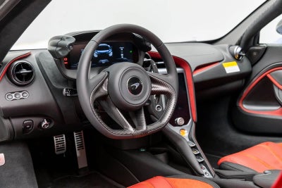 2026 McLaren 750S Base