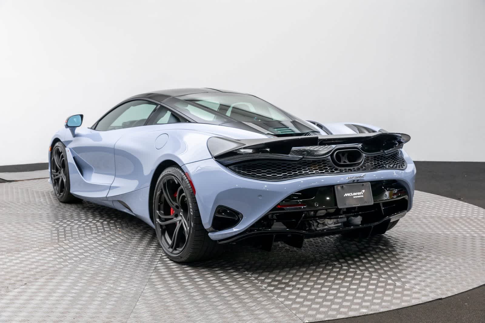 2026 McLaren 750S Base