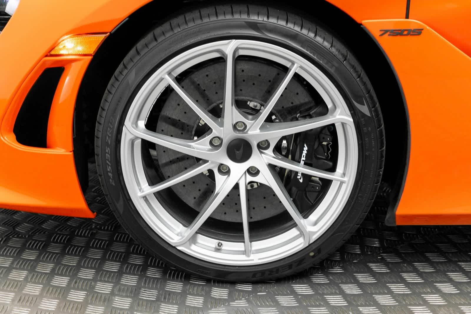 2025 McLaren 750S Spider