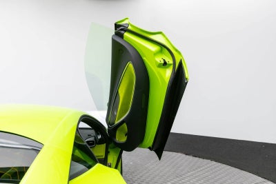 2026 McLaren Artura Base