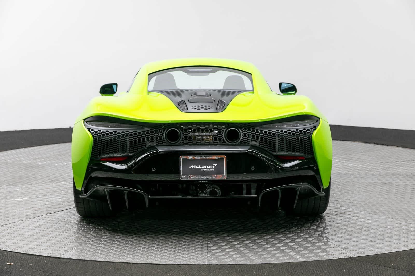 2026 McLaren Artura Base