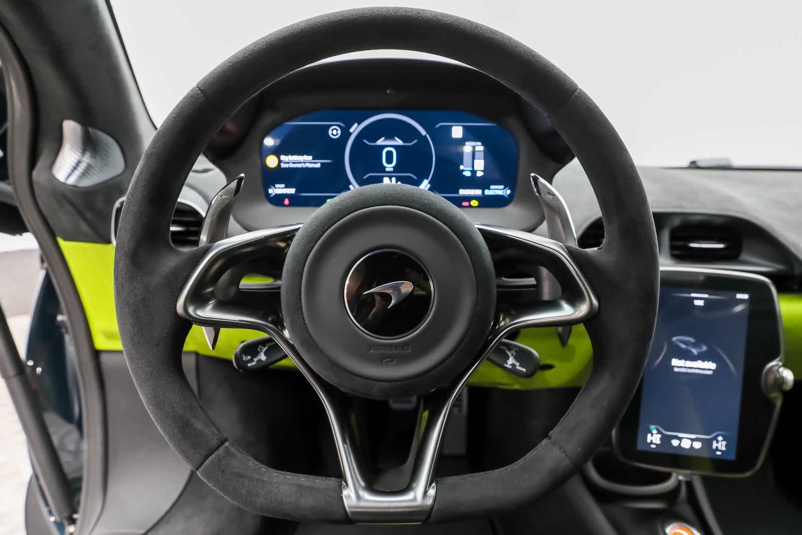 2026 McLaren Artura Base