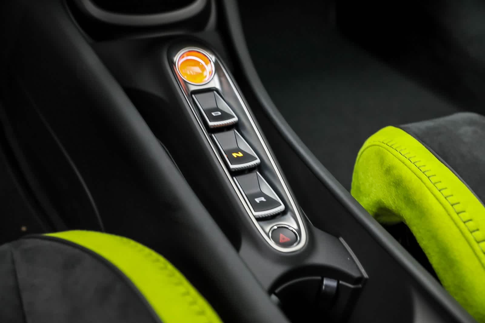 2026 McLaren Artura Base