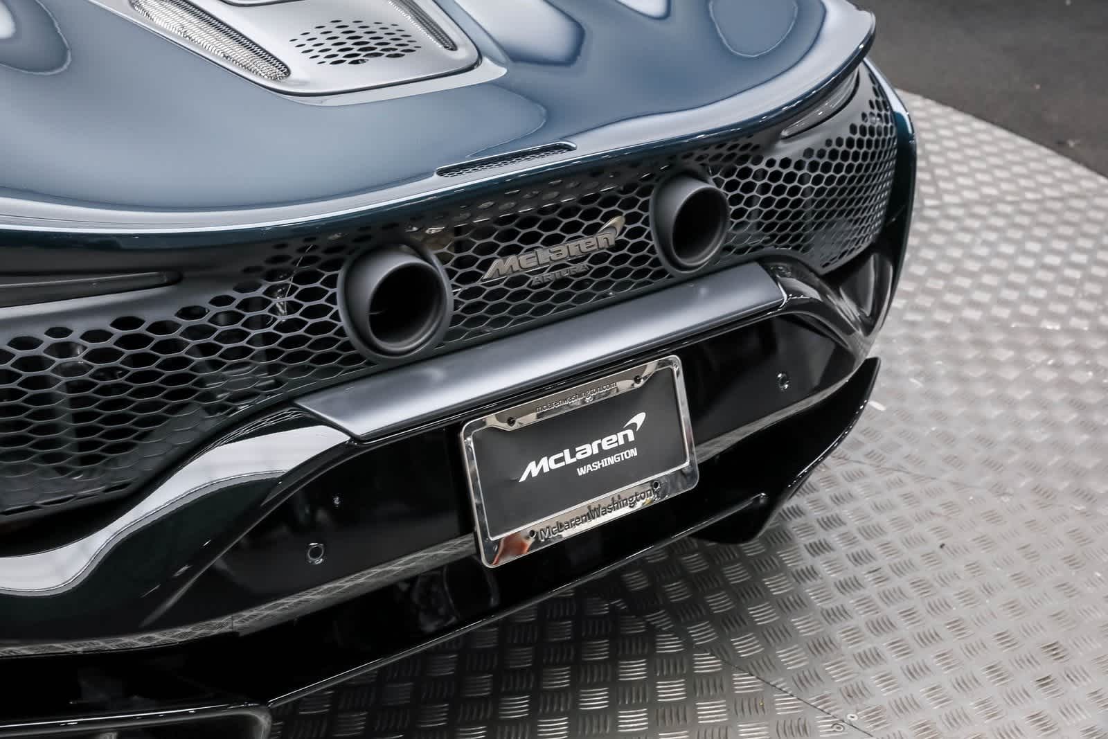 2026 McLaren Artura Base
