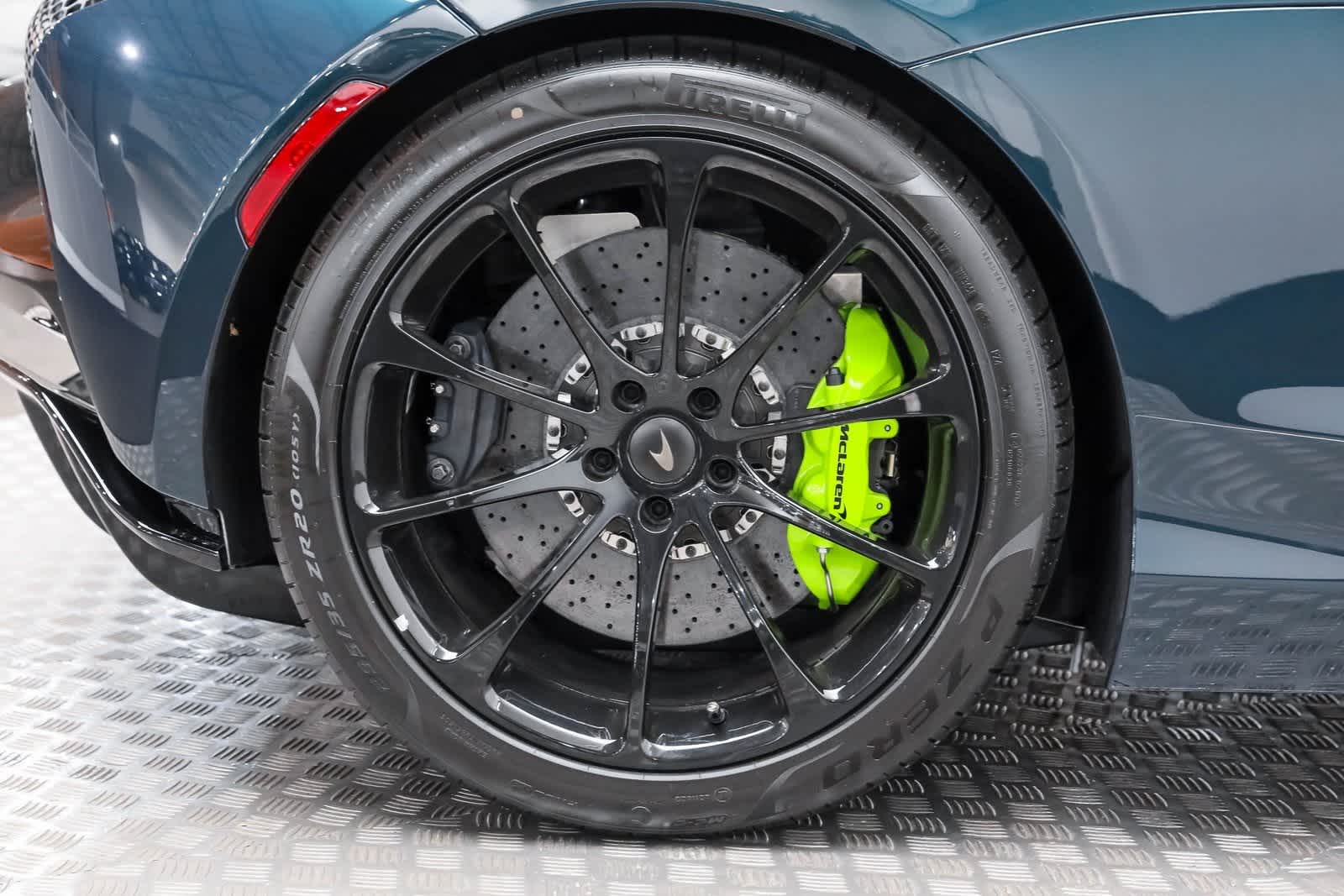 2026 McLaren Artura Base