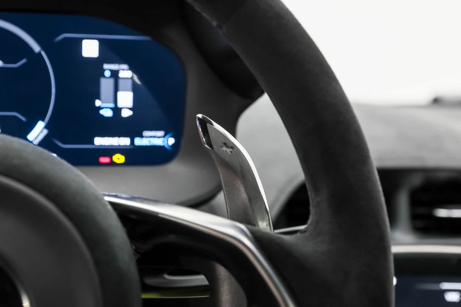 2026 McLaren Artura Base