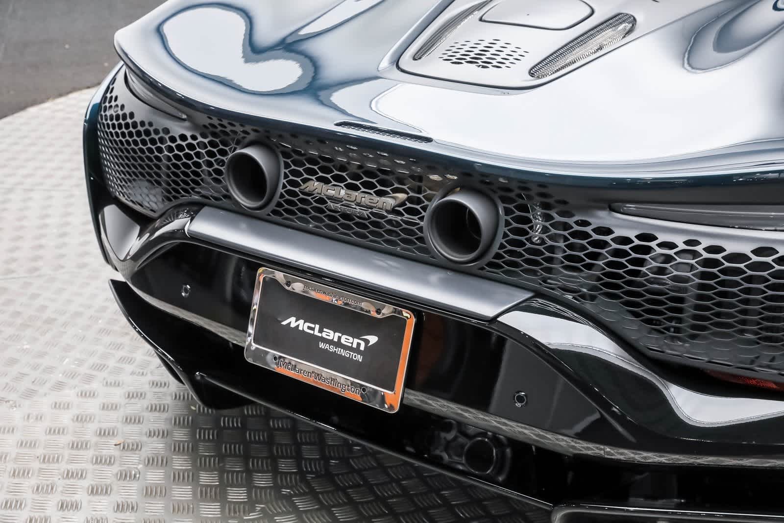 2026 McLaren Artura Base