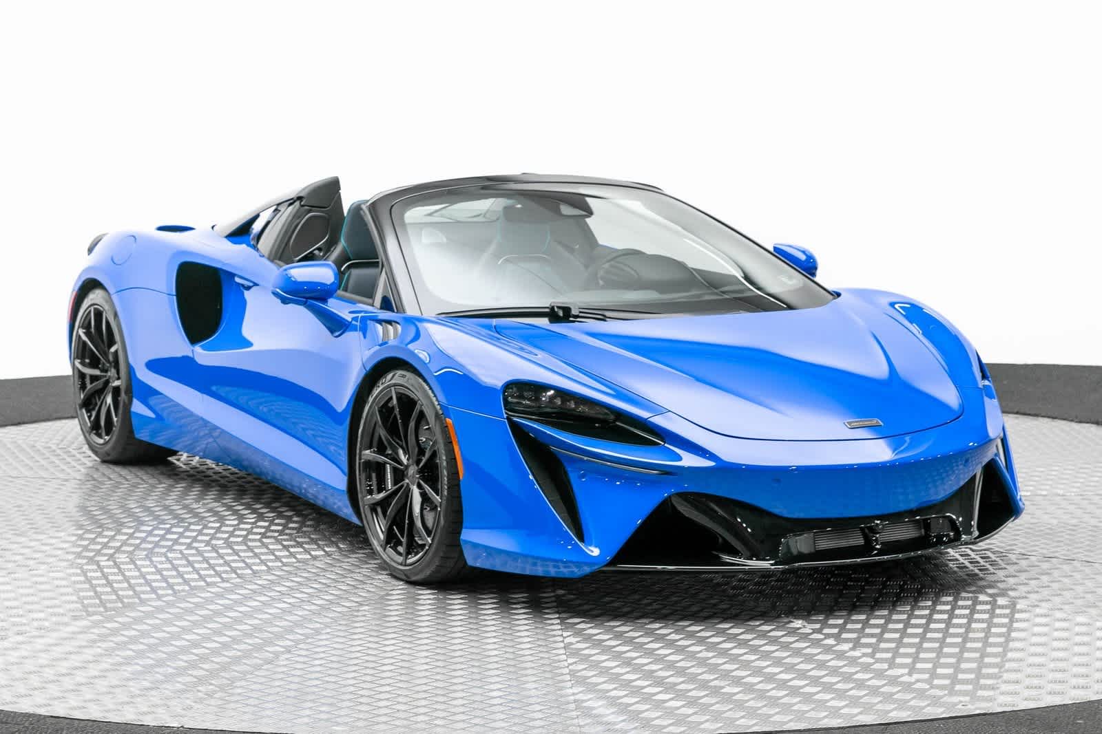 2025 McLaren Artura Spider