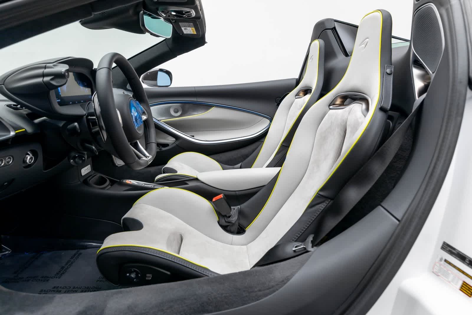 2026 McLaren Artura Spider