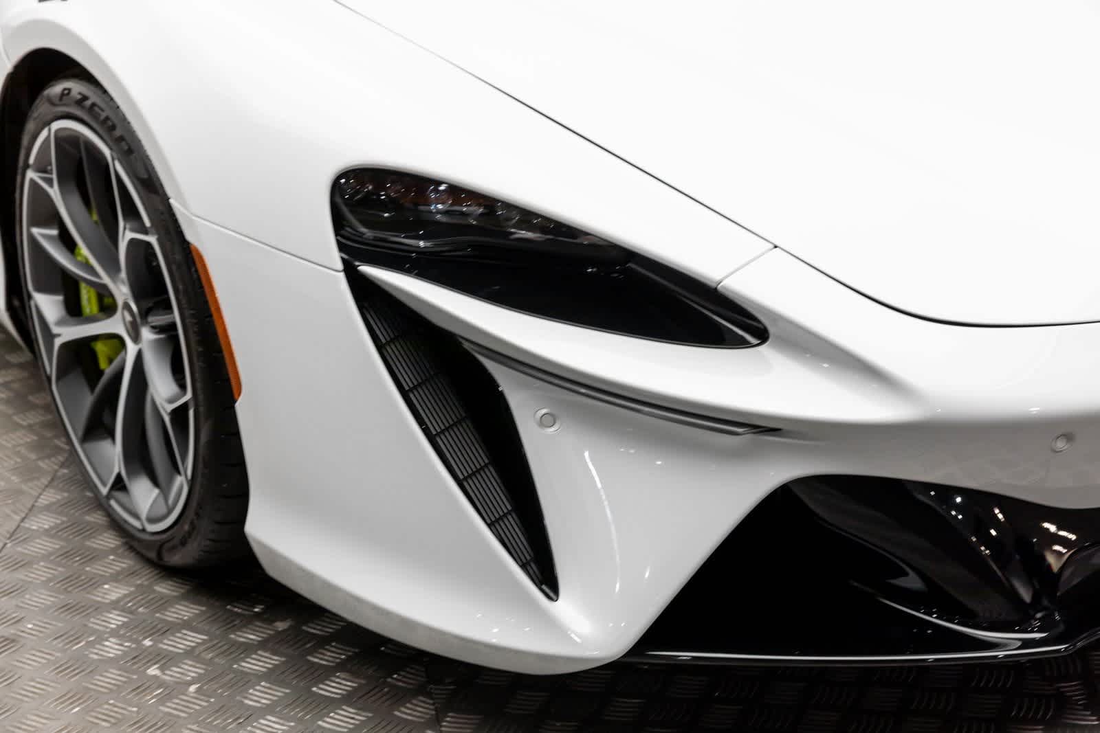 2026 McLaren Artura Spider