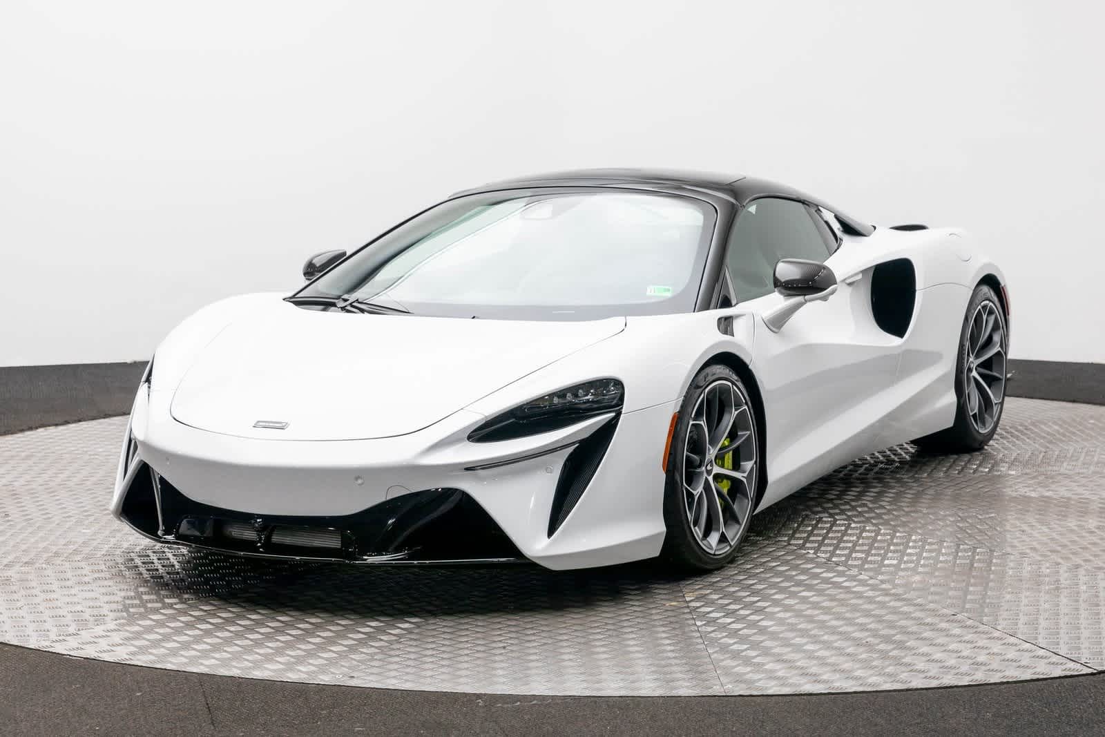 2026 McLaren Artura Spider