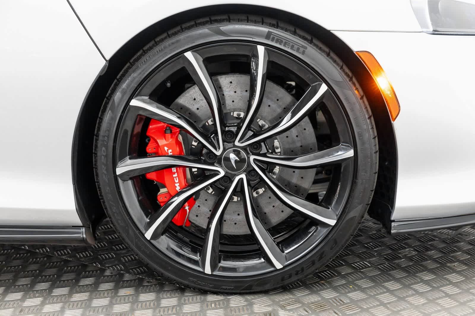 2025 McLaren GTS Base