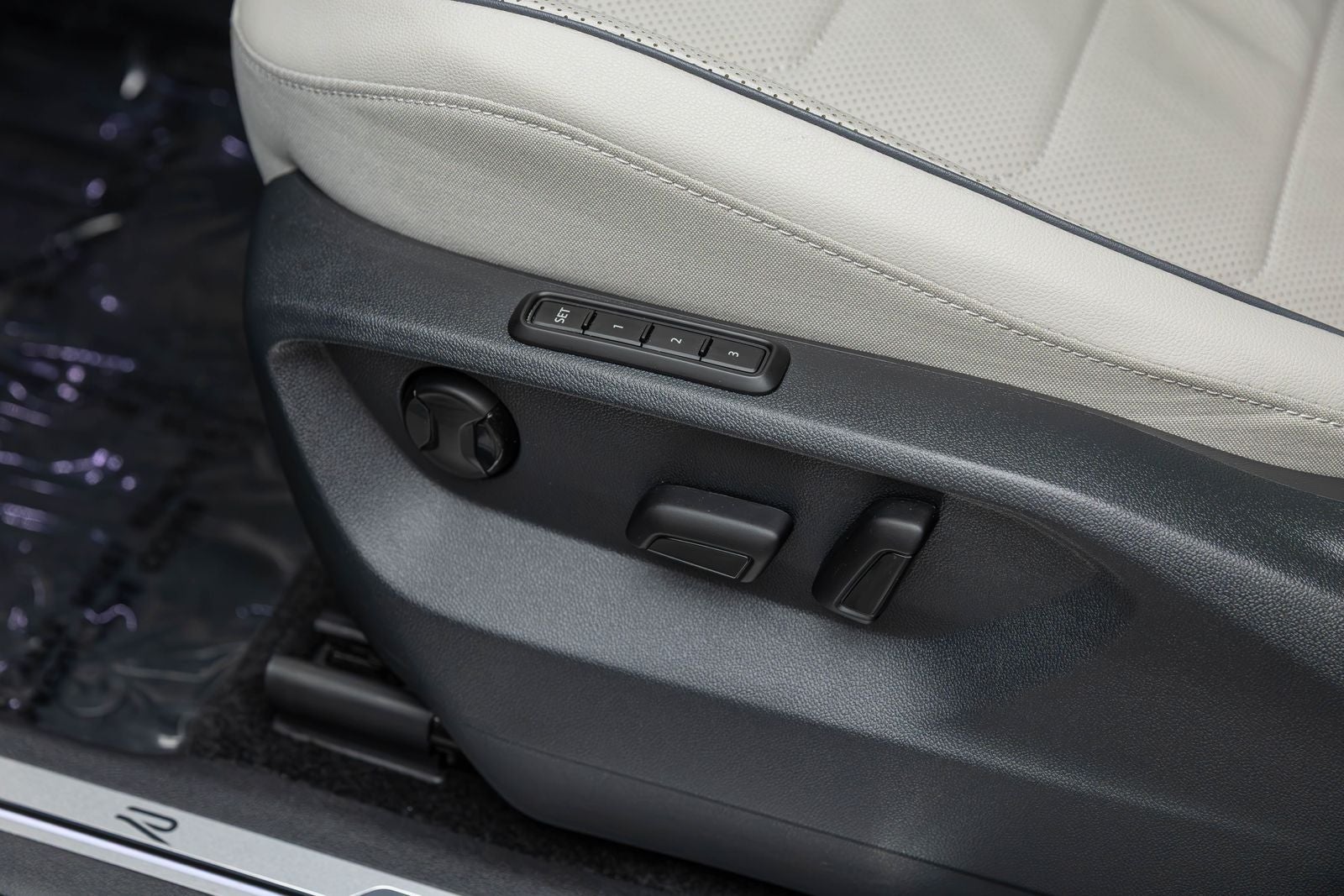 Volkswagen Tiguan SEL R-Line 2023