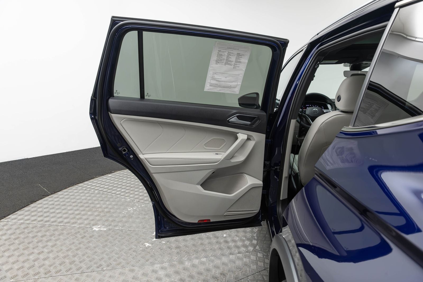 Volkswagen Tiguan SEL R-Line 2023