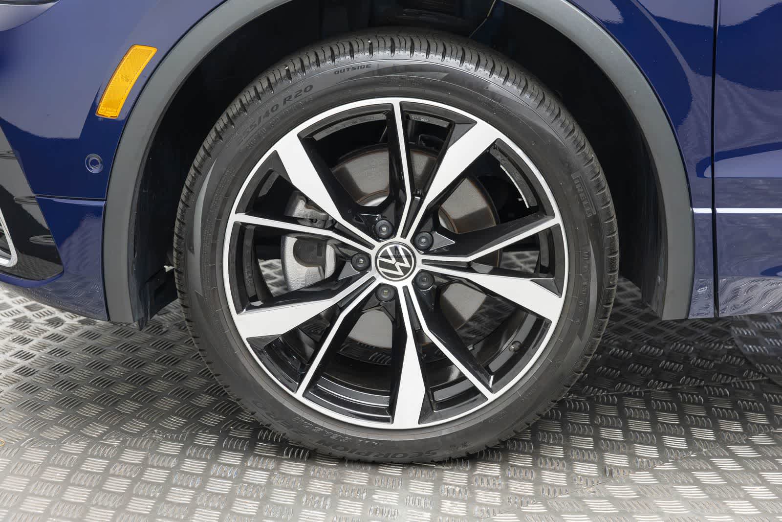 Volkswagen Tiguan SEL R-Line 2023