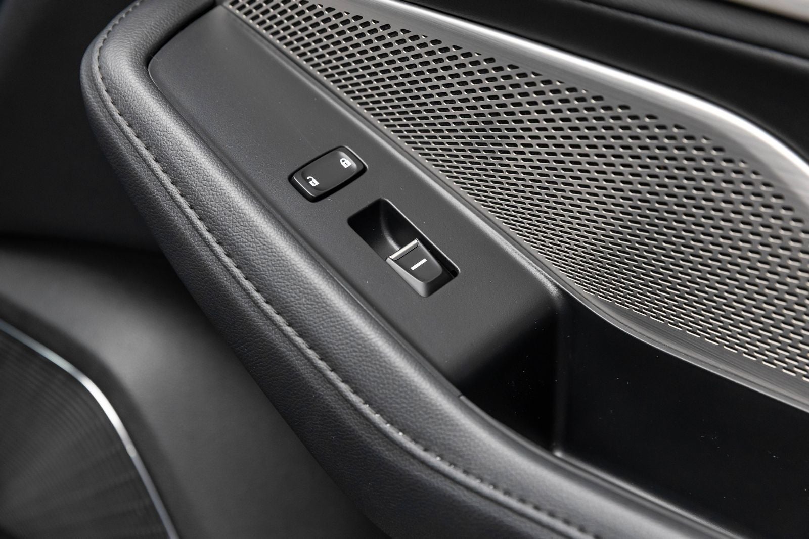 Acura MDX SH-AWD 2023