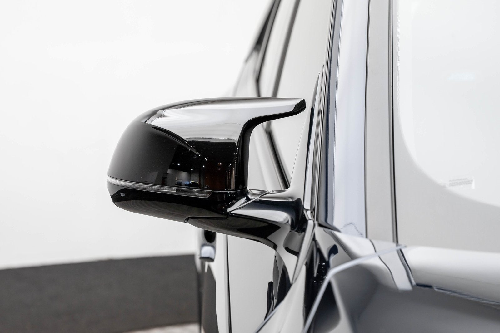 2024 BMW XM Sports Activity Vehicle