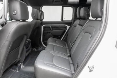 Land Rover Defender S 2025