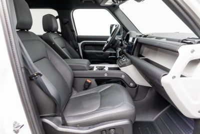 Land Rover Defender S 2025