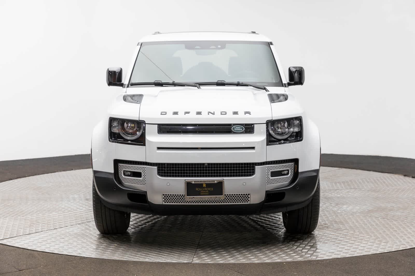 Land Rover Defender S 2025