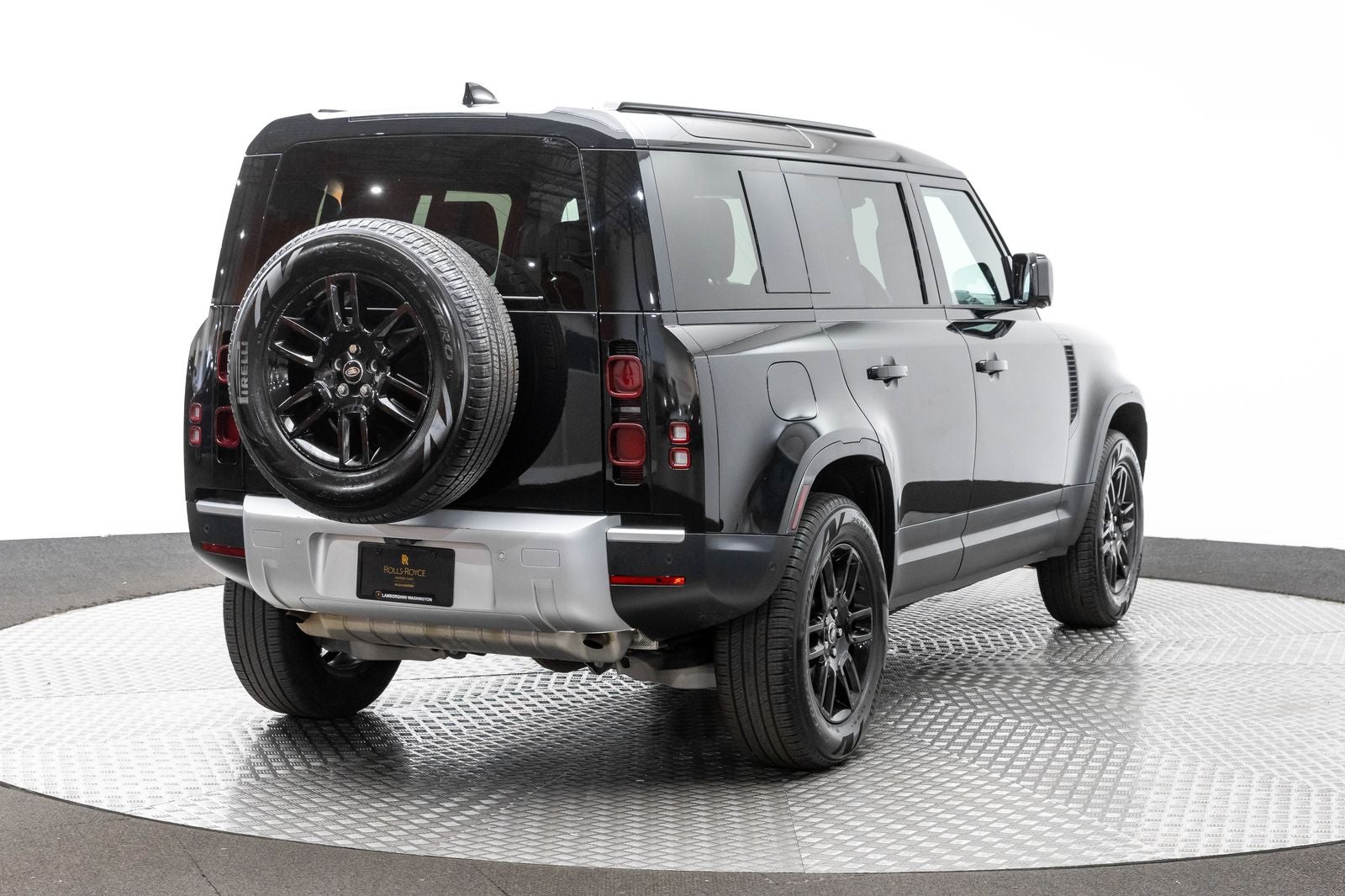Land Rover Defender S 2025