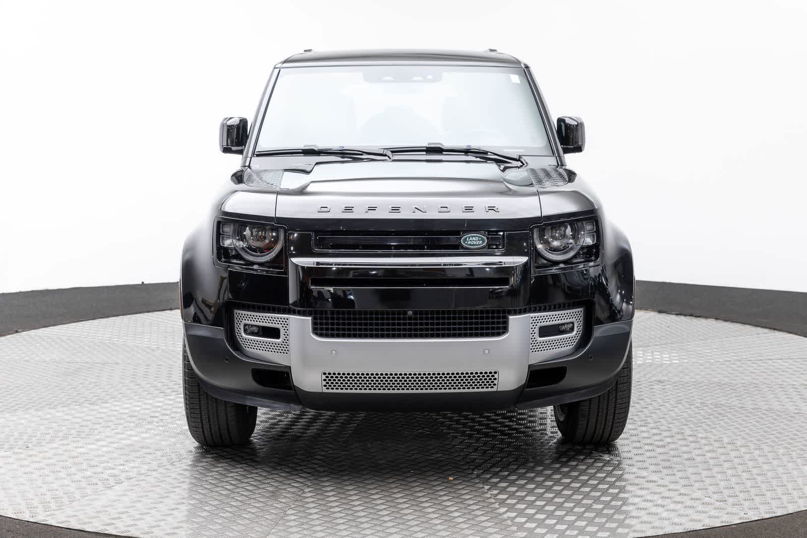Land Rover Defender S 2025