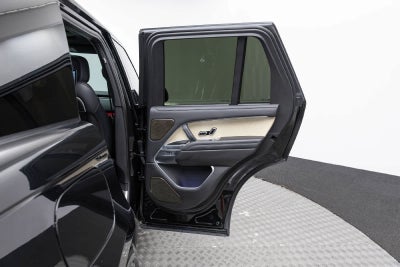 Land Rover Range Rover SV 2025