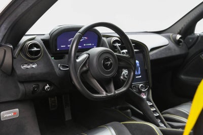 2022 McLaren 720S Spider