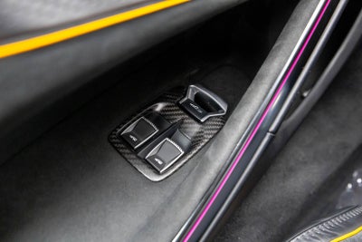 McLaren Artura Coupé 2023