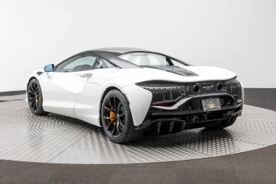 McLaren Artura Coupé 2023