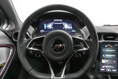 McLaren Artura Coupé 2023