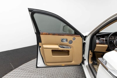 Rolls-Royce Ghost de 4 puertas de 2011