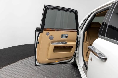 Rolls-Royce Ghost de 4 puertas de 2011