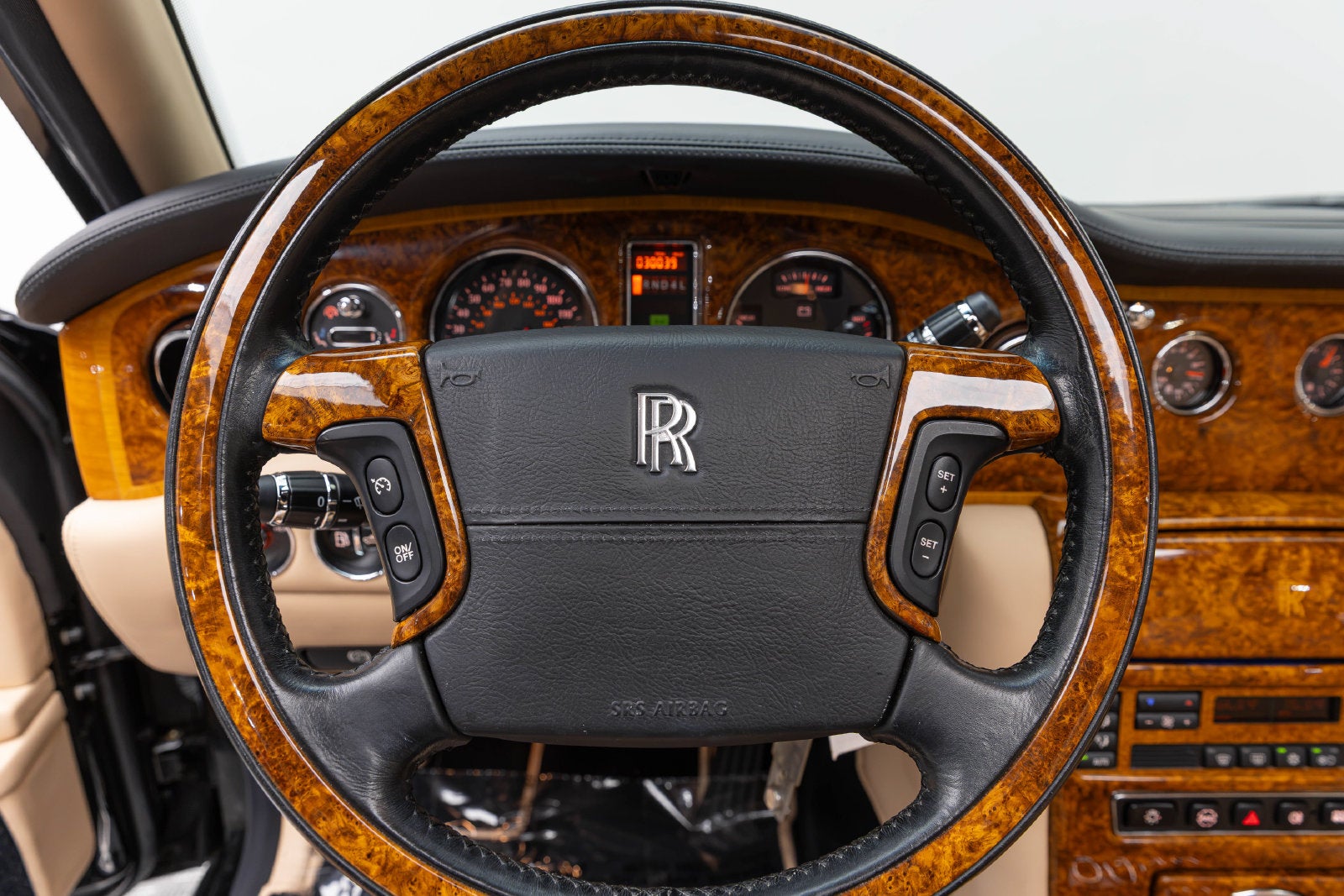 Rolls-Royce Silver Seraph de 4 puertas, berlina, del año 2002