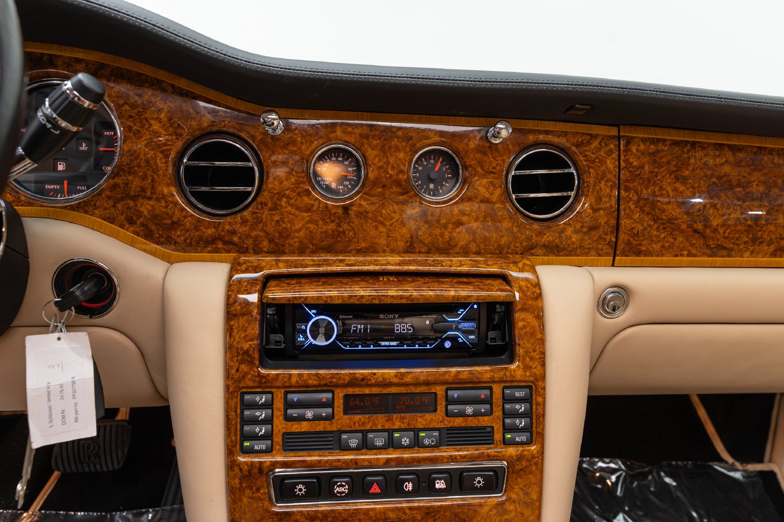 Rolls-Royce Silver Seraph de 4 puertas, berlina, del año 2002