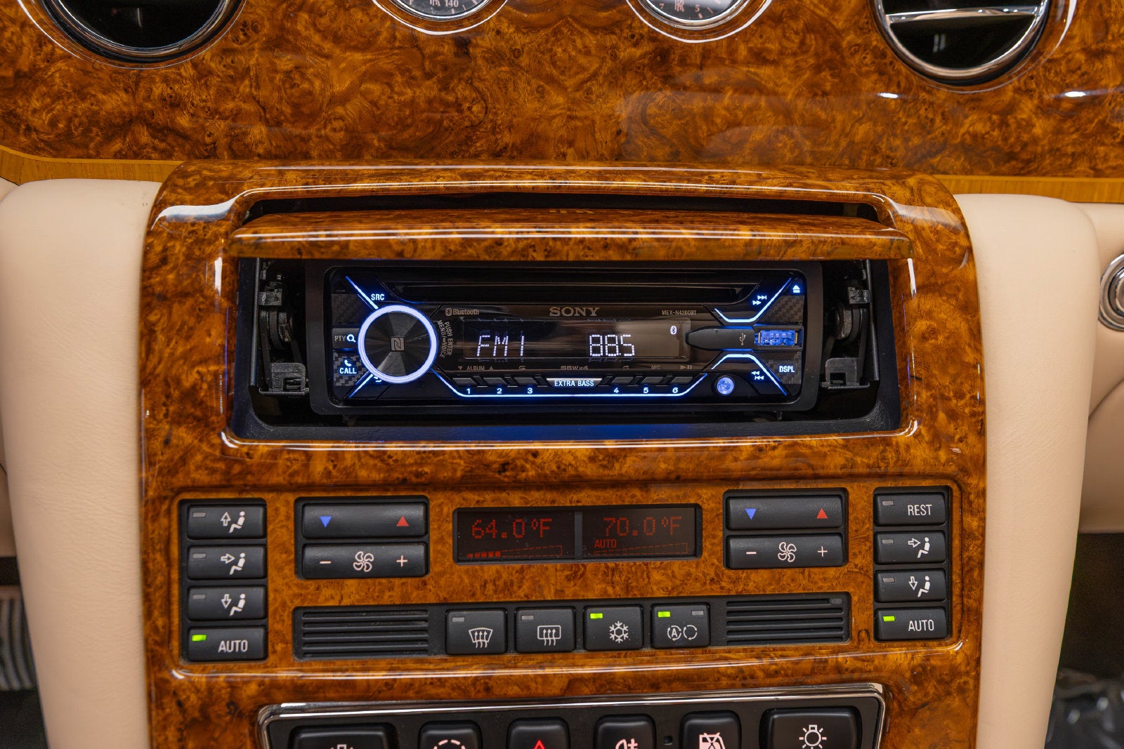 Rolls-Royce Silver Seraph de 4 puertas, berlina, del año 2002