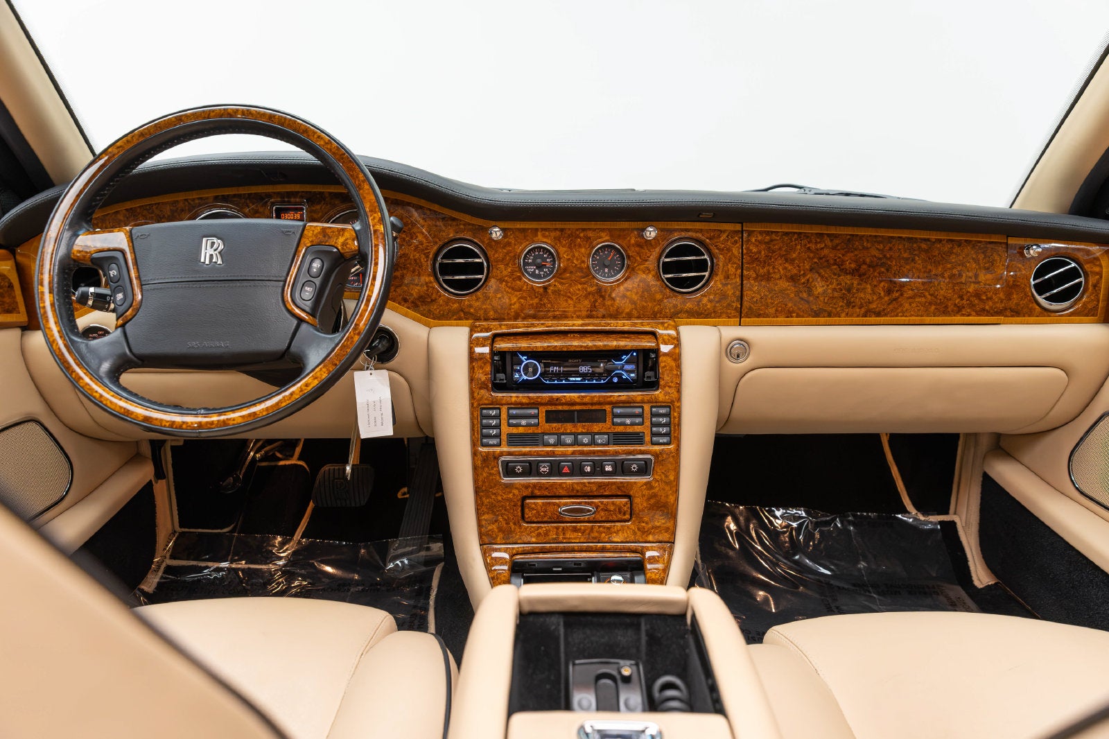 Rolls-Royce Silver Seraph de 4 puertas, berlina, del año 2002