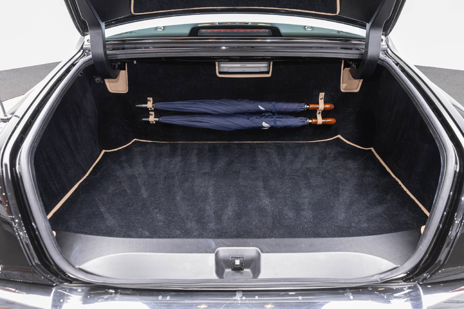 Rolls-Royce Silver Seraph de 4 puertas, berlina, del año 2002