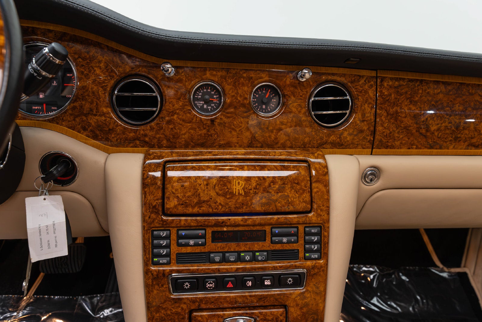 Rolls-Royce Silver Seraph de 4 puertas, berlina, del año 2002