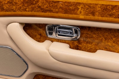 Rolls-Royce Silver Seraph de 4 puertas, berlina, del año 2002