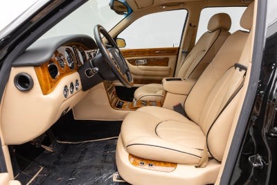 Rolls-Royce Silver Seraph de 4 puertas, berlina, del año 2002