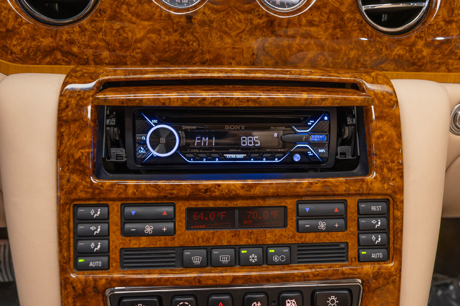 Rolls-Royce Silver Seraph de 4 puertas, berlina, del año 2002