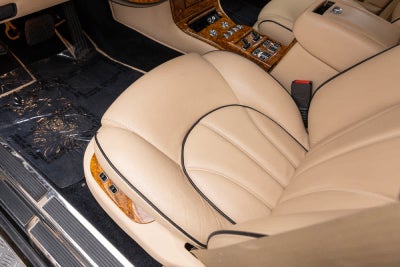 Rolls-Royce Silver Seraph de 4 puertas, berlina, del año 2002