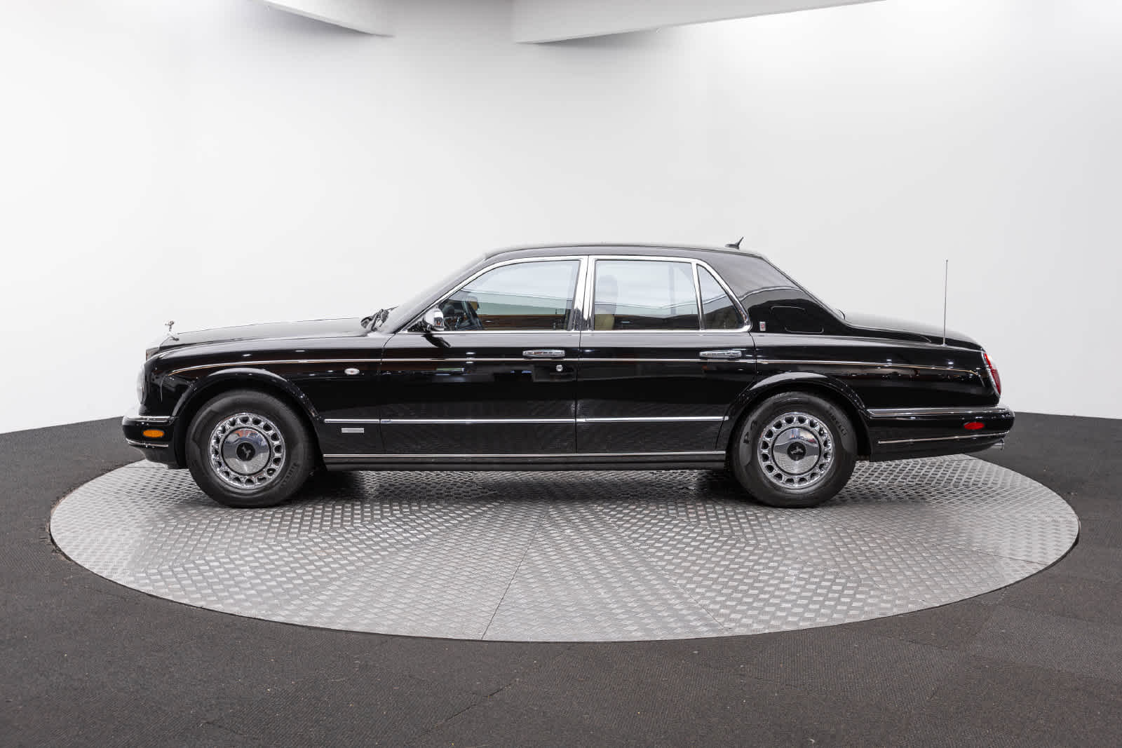 Rolls-Royce Silver Seraph de 4 puertas, berlina, del año 2002