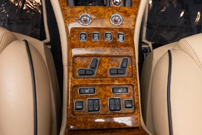 Rolls-Royce Silver Seraph de 4 puertas, berlina, del año 2002