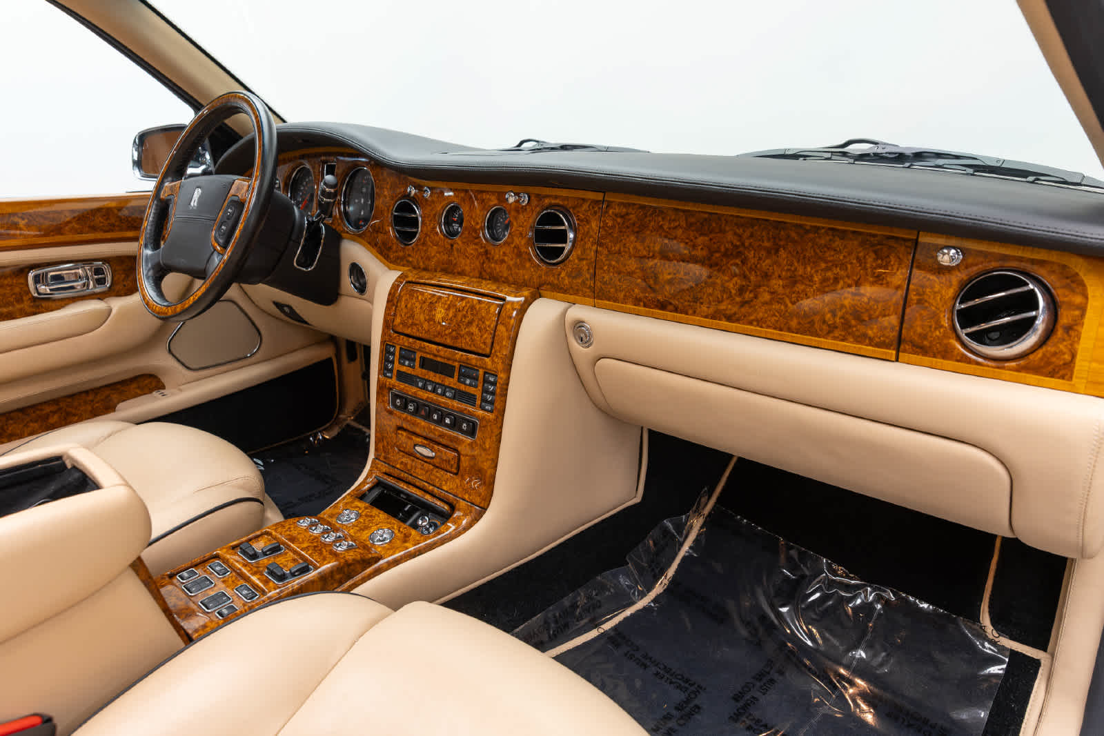Rolls-Royce Silver Seraph de 4 puertas, berlina, del año 2002