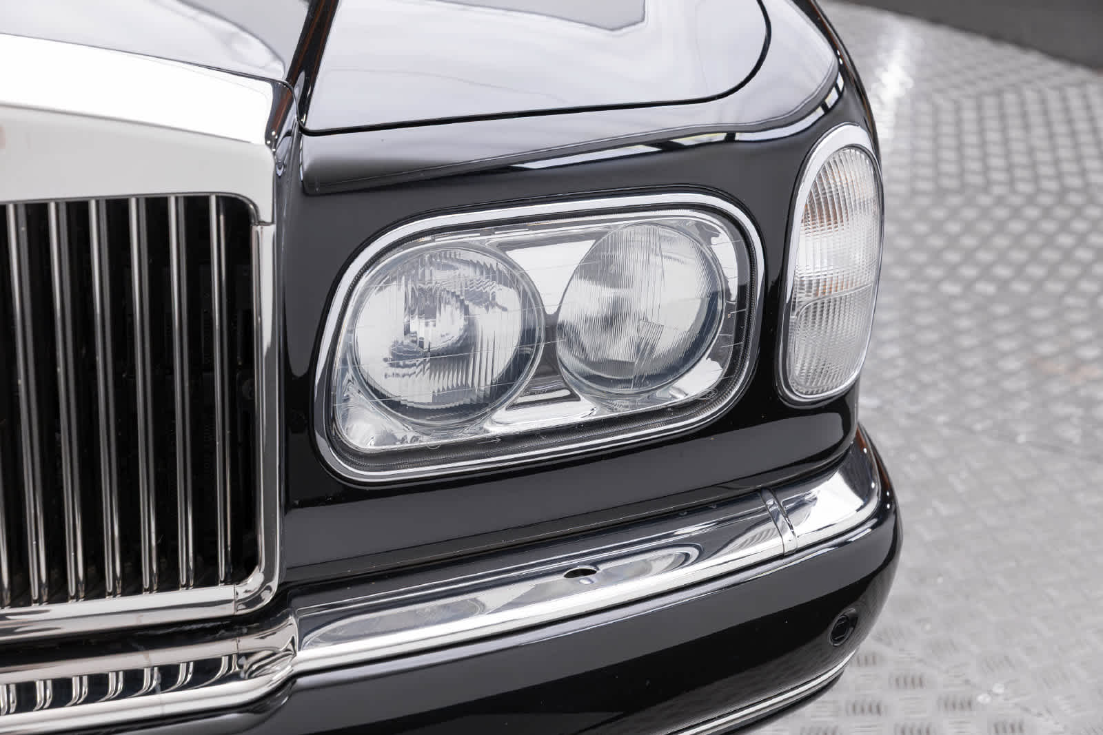 Rolls-Royce Silver Seraph de 4 puertas, berlina, del año 2002