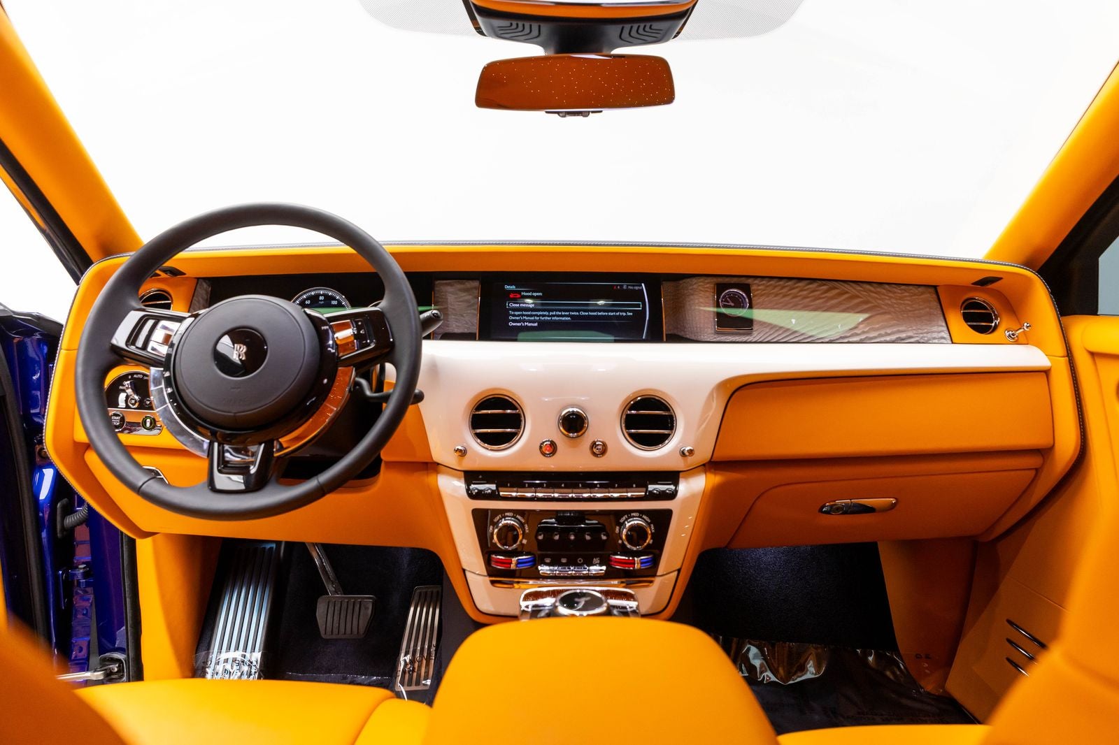 Rolls-Royce Phantom Sedán 2023